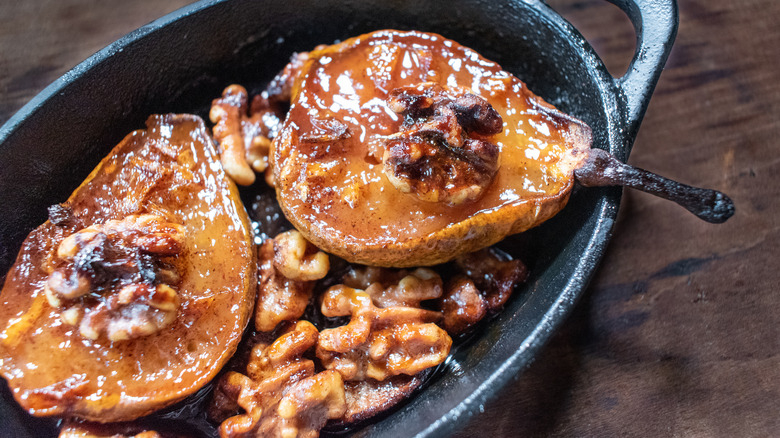 roasted pears with walnuts