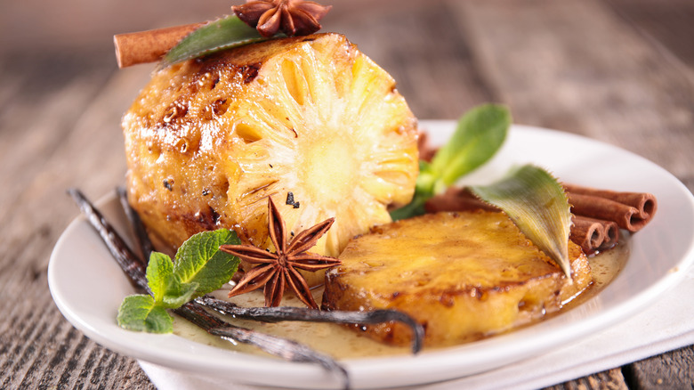 baked pineapple with spices