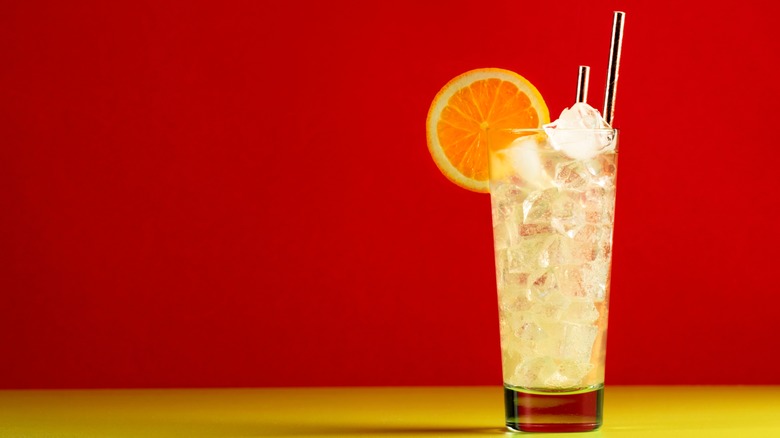 Tom Collins cocktail