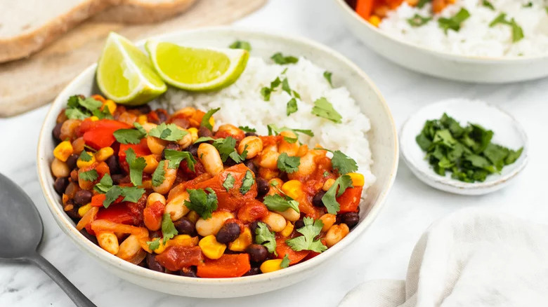 Warming spicy bean stew rice