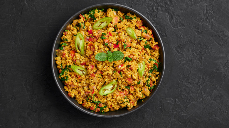 Masala egg bhurji black plate