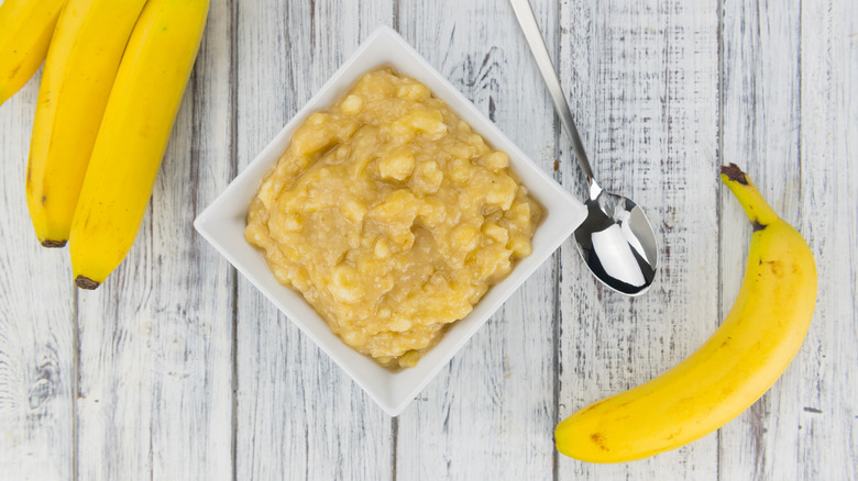 Mashed and whole bananas 