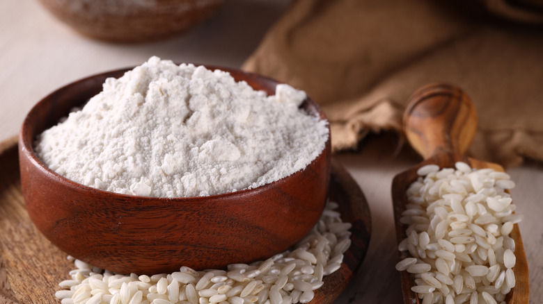 Rice flour in wooden bowl