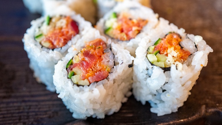 Spicy tuna roll