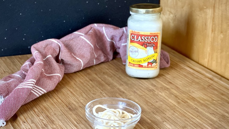 Classico Creamy Alfredo Pasta Sauce