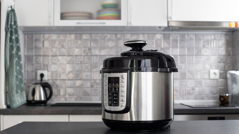 instant pot sitting on kitchen counter