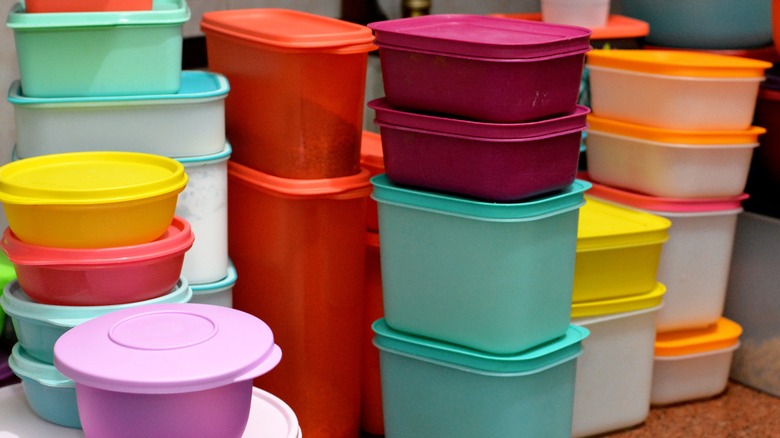 Food storage containers