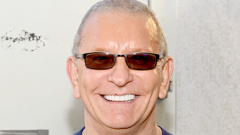 Robert Irvine smiling