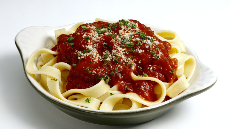 Pasta with tomato sauce