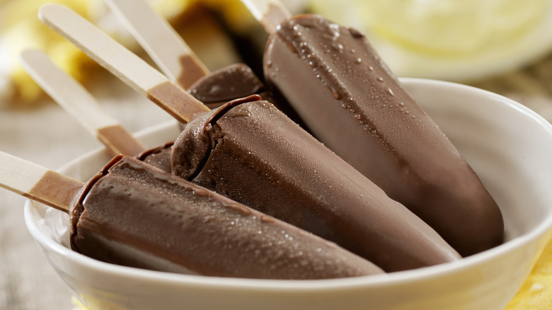 Five Jell-O Pudding Pops in a bowl ready to be served