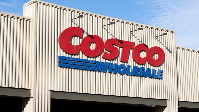 Costco grocery store