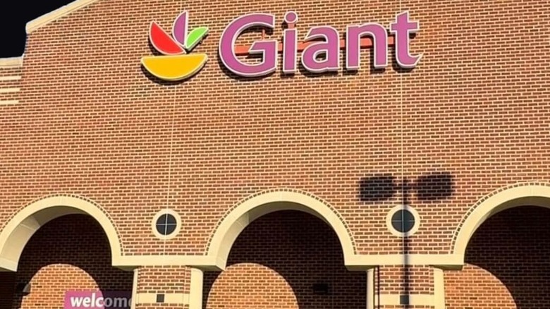 A Giant Landover grocery store