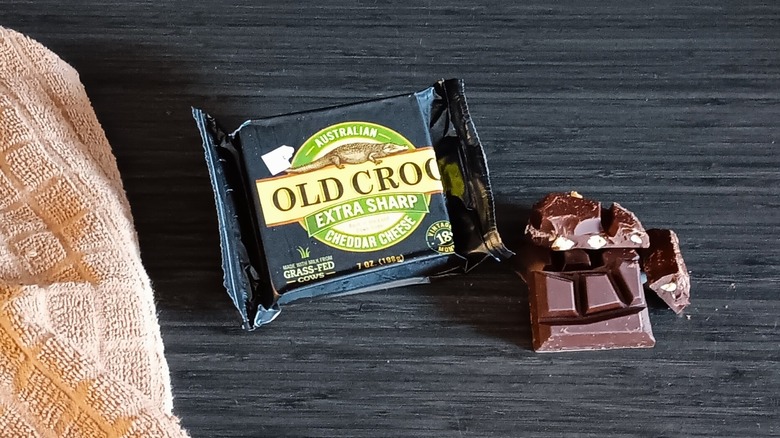 Old Croc cheese chocolate pieces