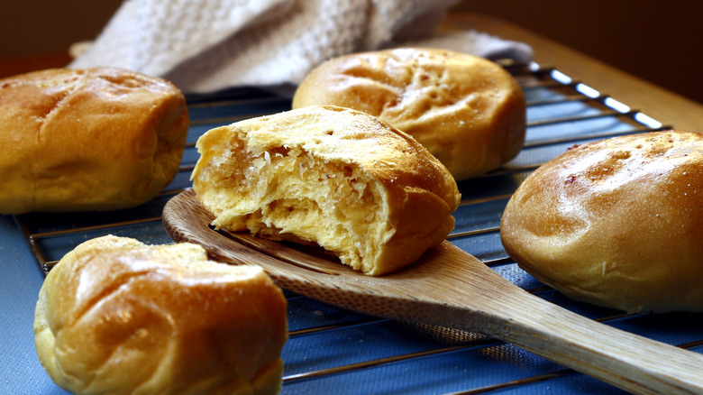 Pan with fresh pan de coco