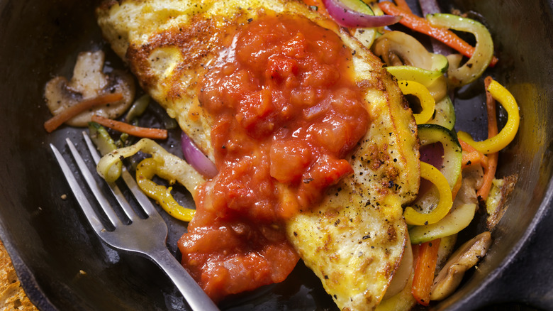 Omelette with veggies and salsa 