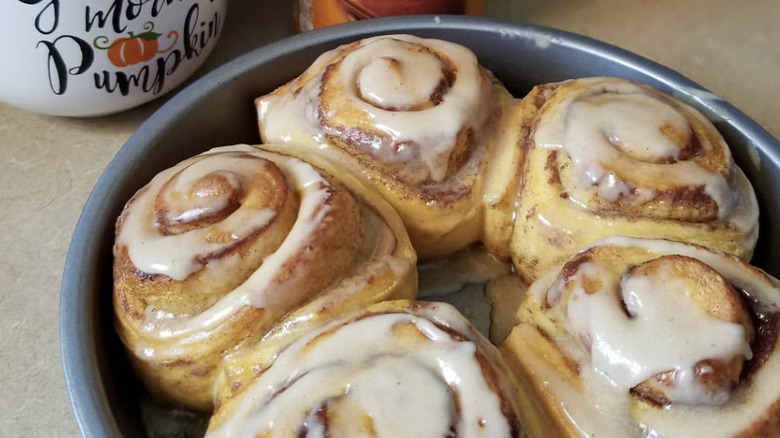 Pillsbury pumpkin spice cinnamon rolls