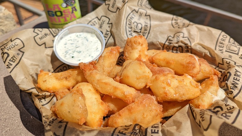 Beer batter cheese curds