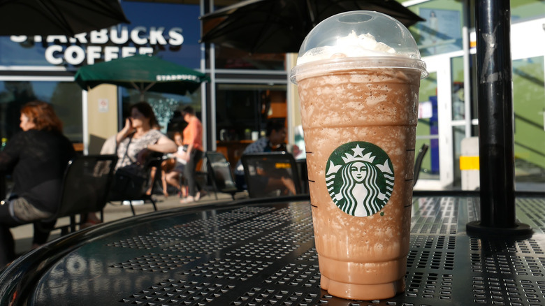 Starbucks Frappuccino on outdoor table