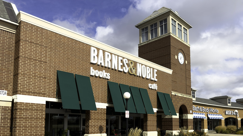Barnes & Noble building exterior with green awnings