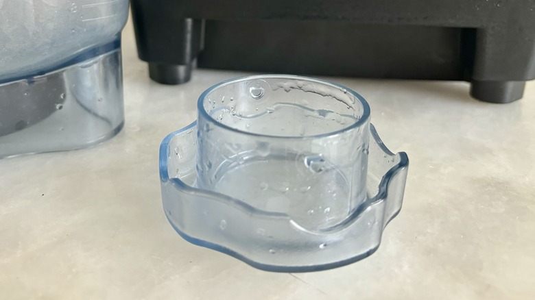 small plastic cap from Vitamix