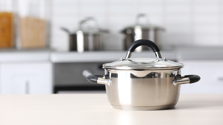 pot cooling on the counter