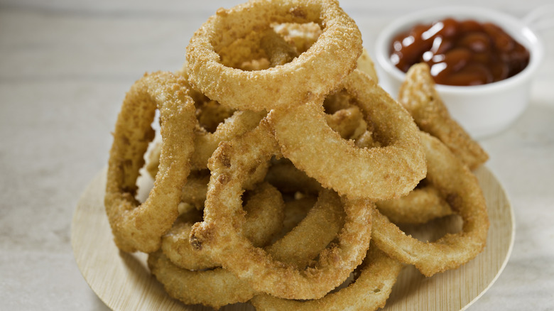 Beer-Battered Onion Rings - Country at Heart Recipes
