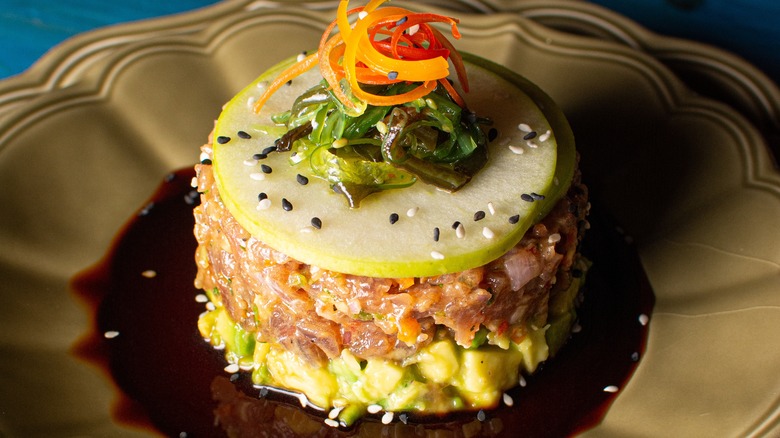 Tuna tartare with green apple