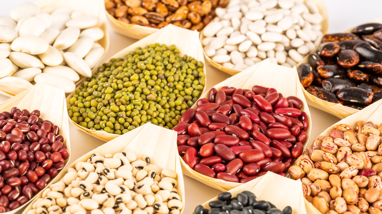 Various dried beans