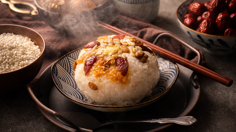 Steaming eight treasure rice