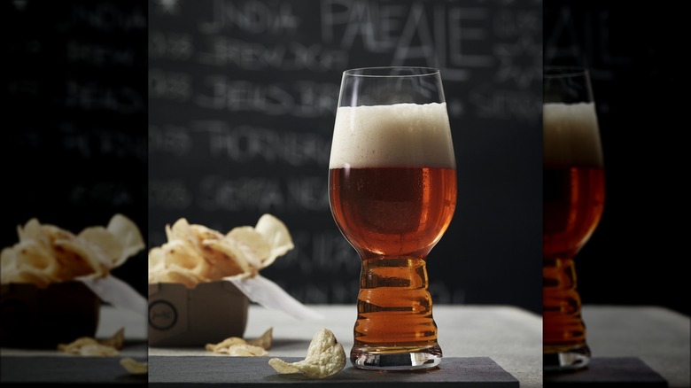 IPA in Spiegelau glass with chips