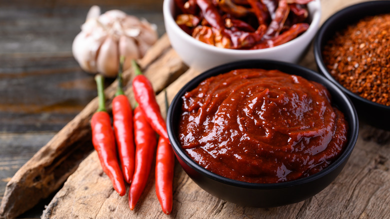 gochujang chili paste with peppers