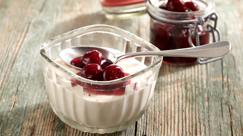 Bavarian cream with cherries