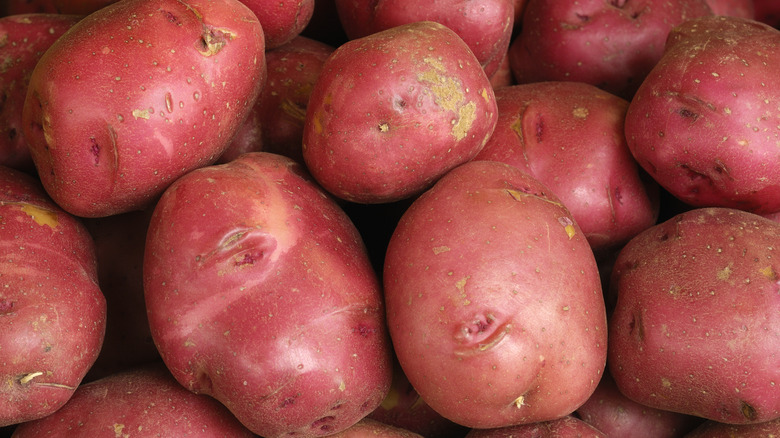 Pile of red potatoes
