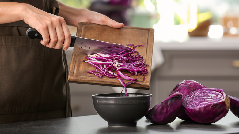 Thinly sliced purple cabbage