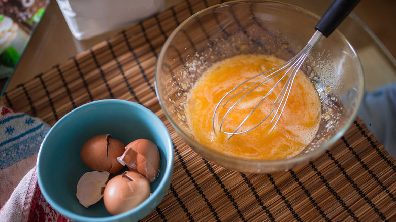 Whisking eggs for scramble