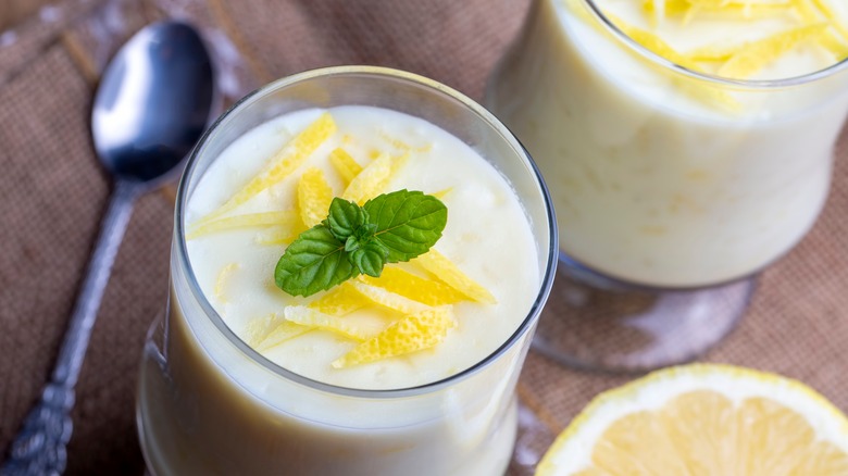 lemon rice pudding in cups