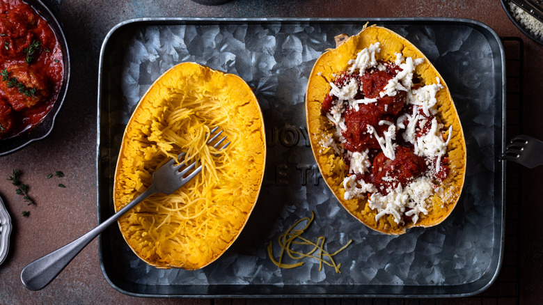 Stuffed spaghetti squash 