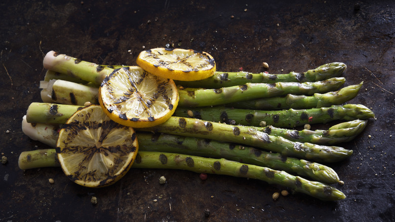 charred asparagus with lemon