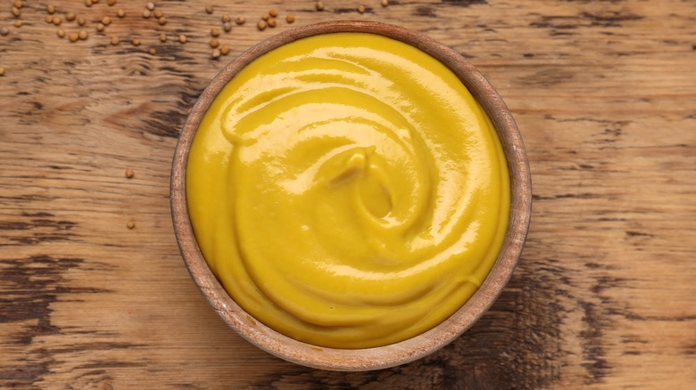 bowl of mustard sauce