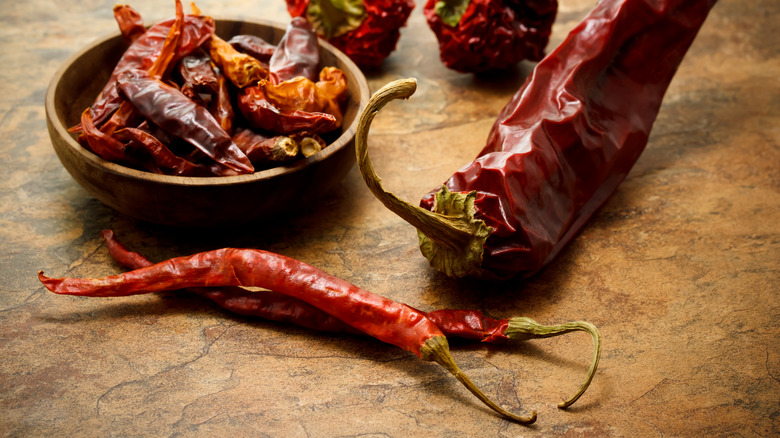 dried roasted chile peppers