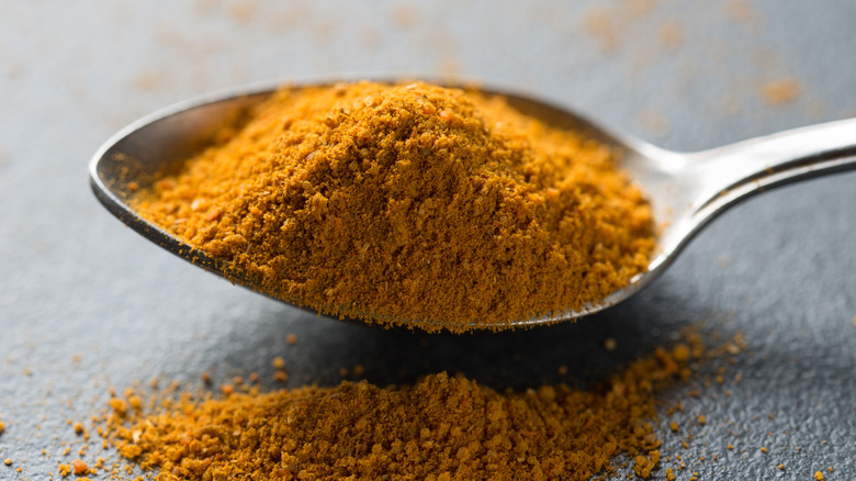 spoonful of curry powder