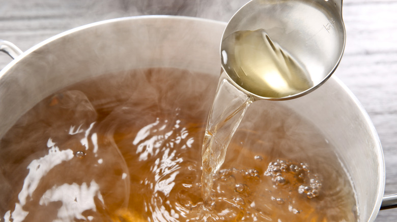 dashi pot and ladle