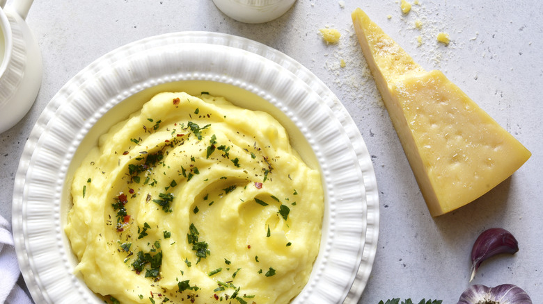 Mashed potatoes with parmesan 