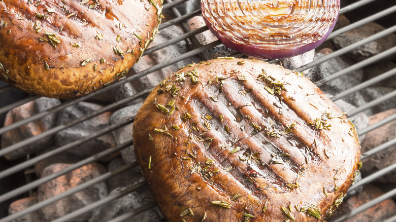 Grill portobello mushroom cap