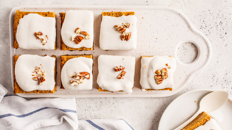 Carrot cake with cashew icing