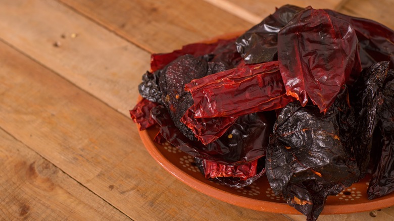 blend of dried chilies