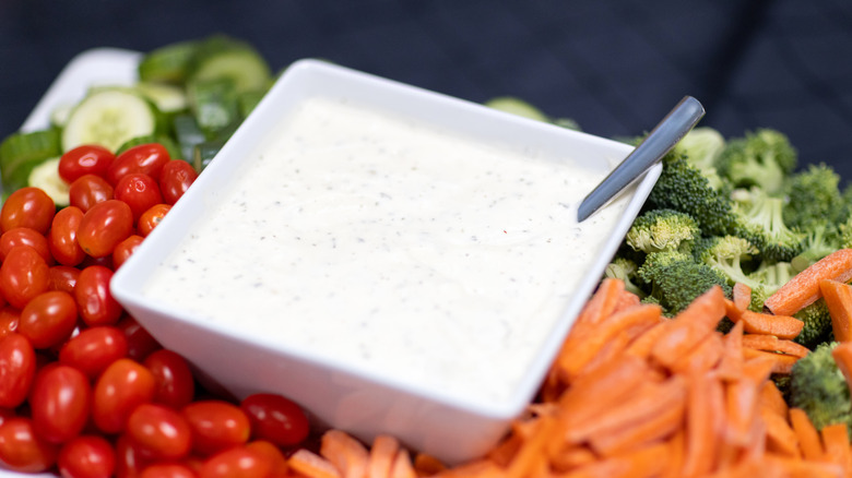 Ranch dressing with veggies