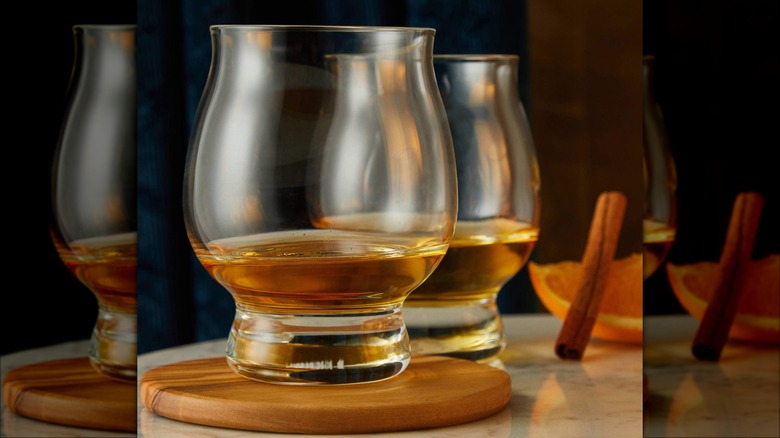 Libbey Signature whiskey glass