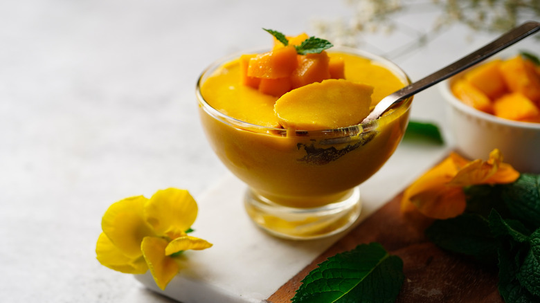 mango pudding