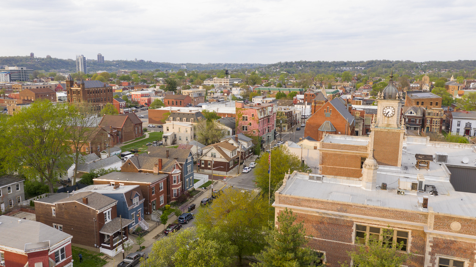 15 Restoran Dan Bar Terbaik Di Covington, Kentucky - yourworldofbees.com